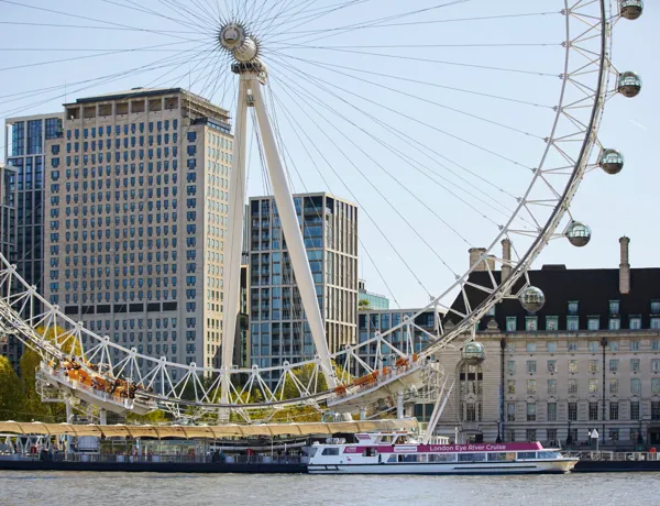 A picture of the London Eye River Cruise.