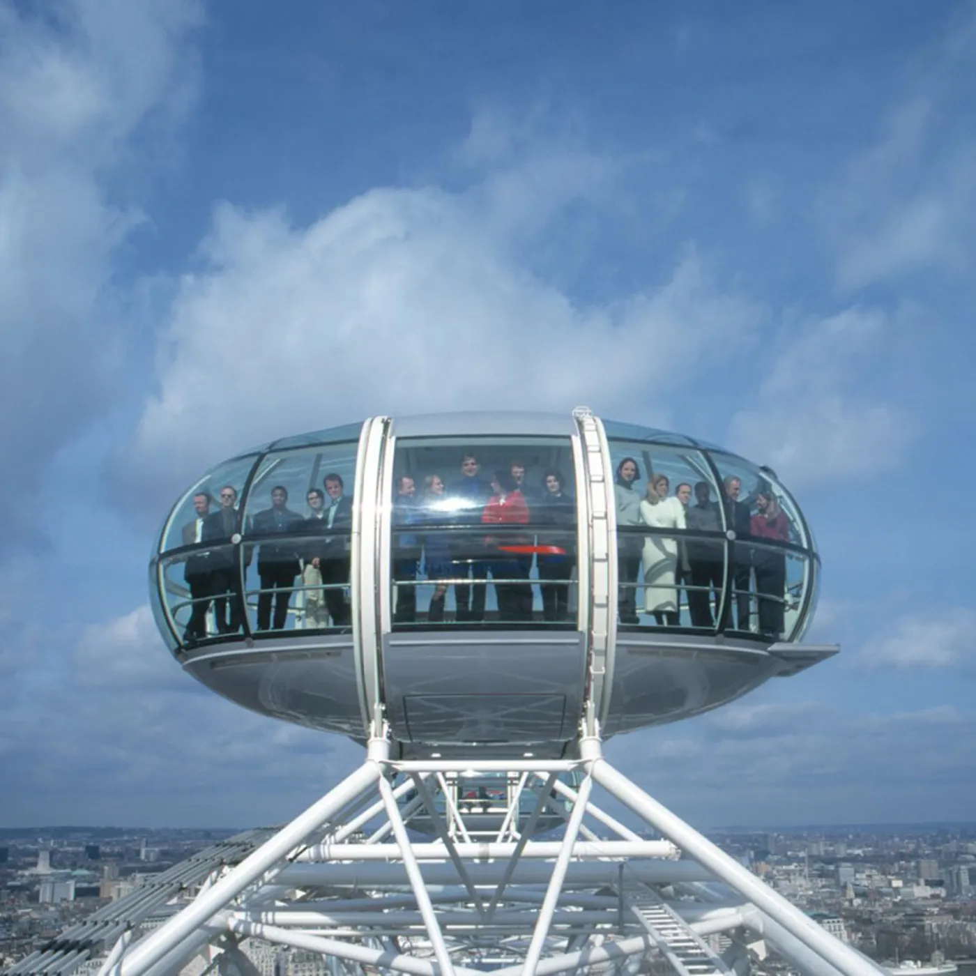 Thirty two pods, twenty years, one London Eye The London Eye