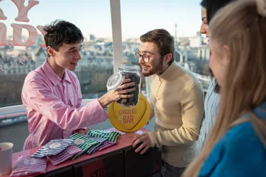 Man smelling chocolate on the London Eye 