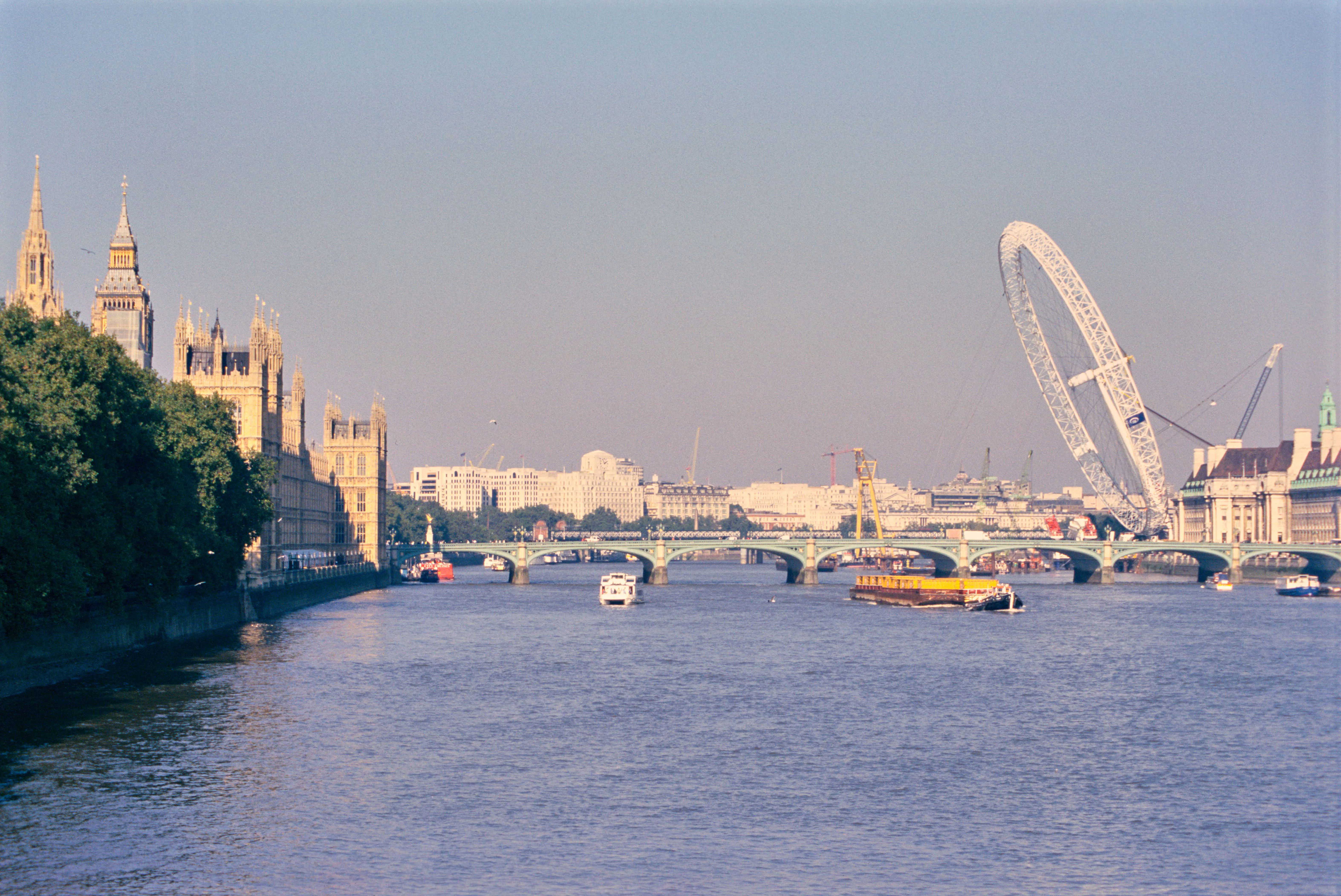 London Eye structure being erected