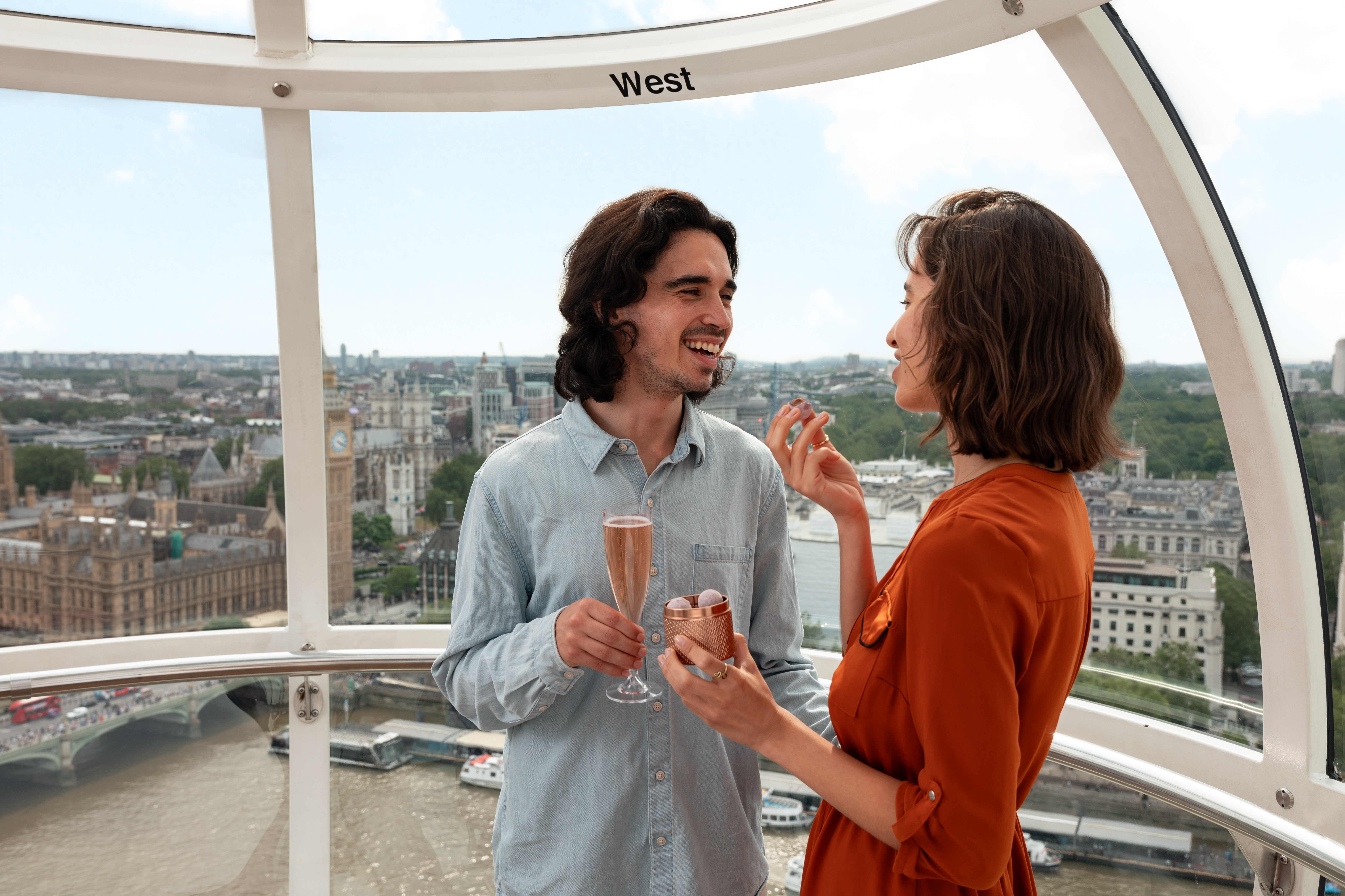 Couple in the Cupid's Pod at the London Eye