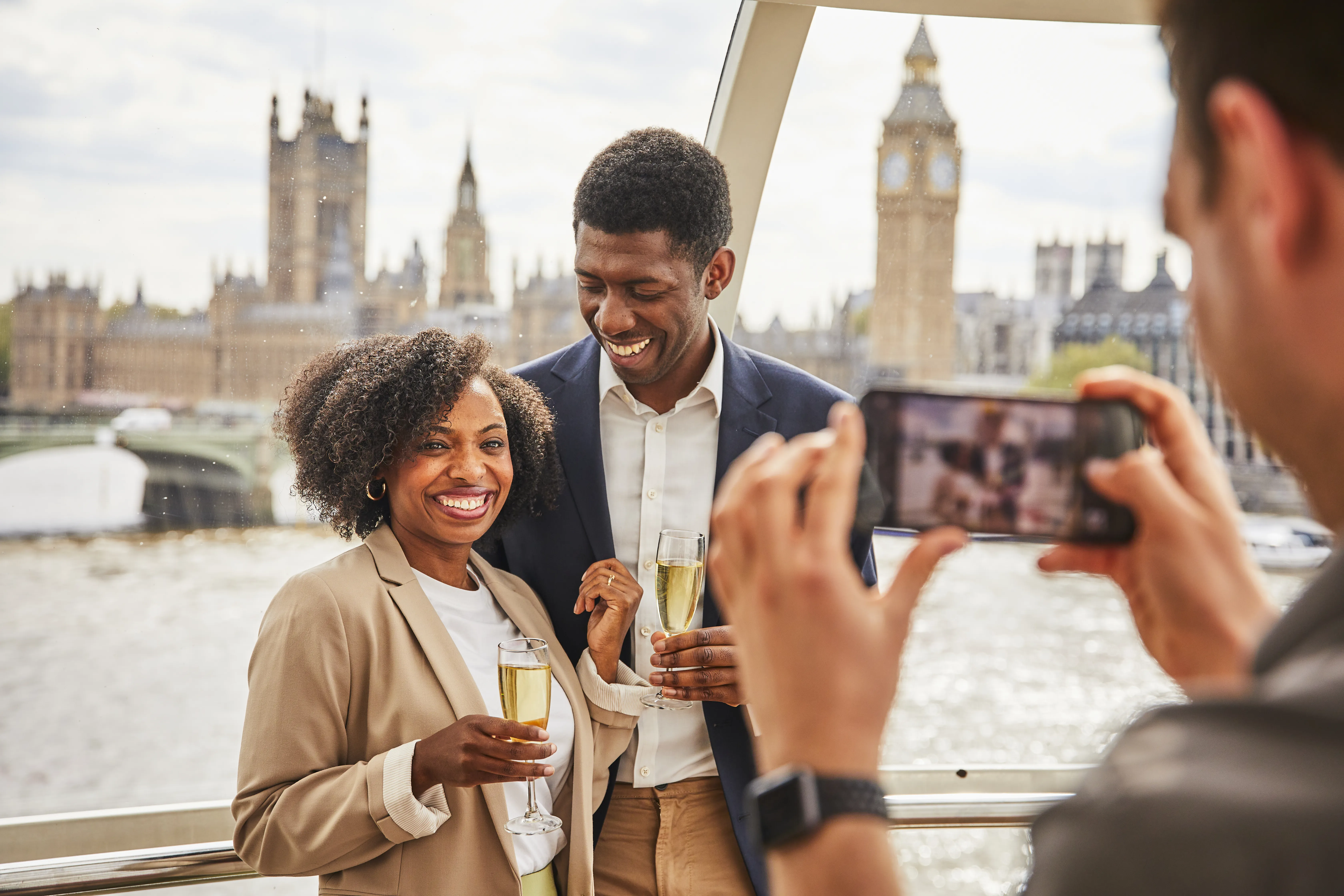 Elvis London Eye Champagne Experience Older Couple 080 Copy