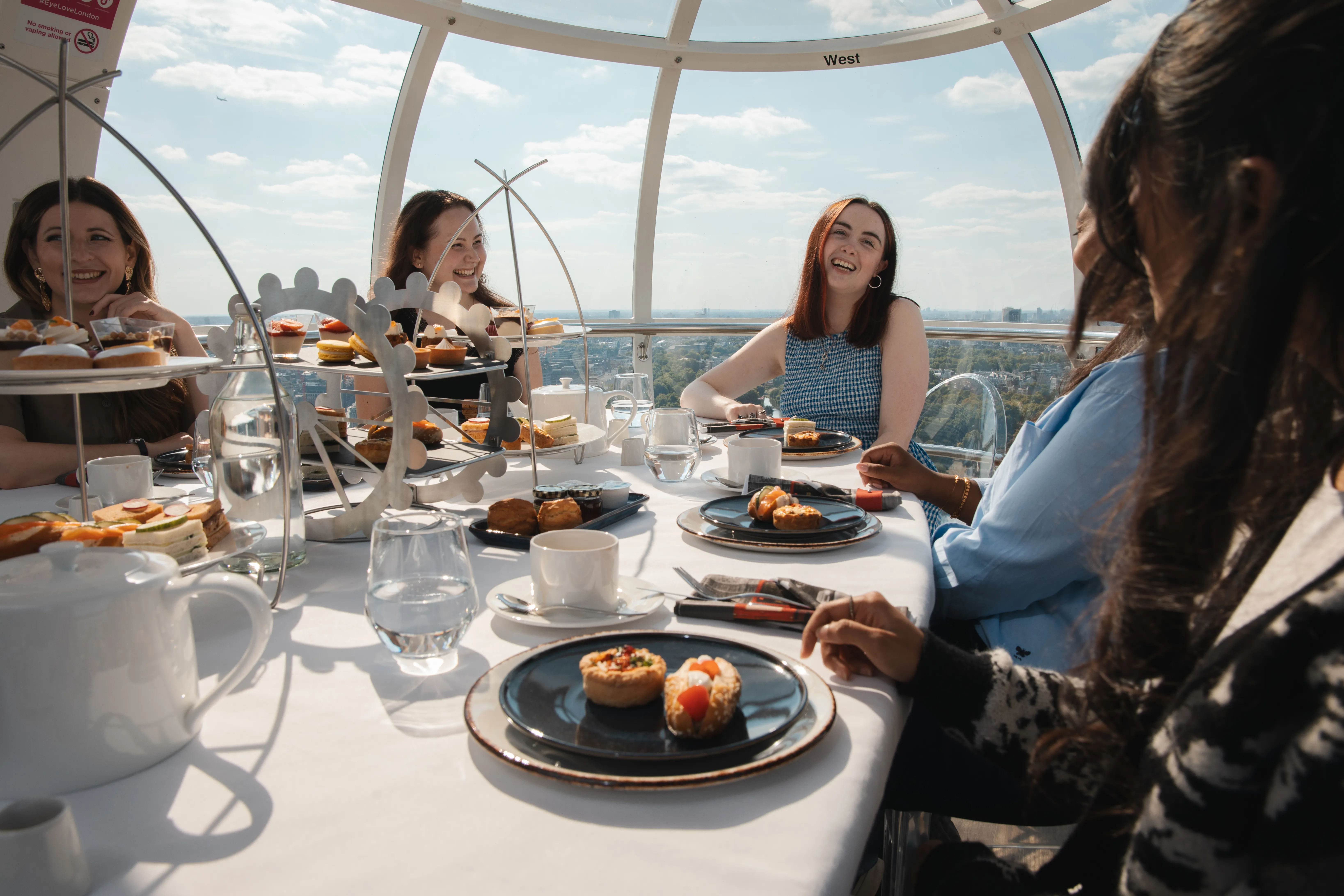 USF0793 LE Afternoon Tea 0239