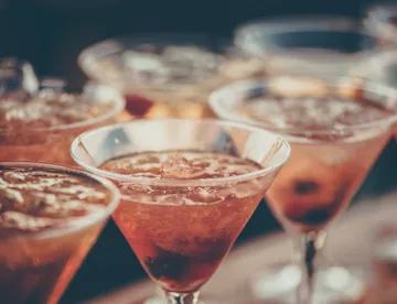 Alcoholic Beverages Bar Beverage Cocktail 613037